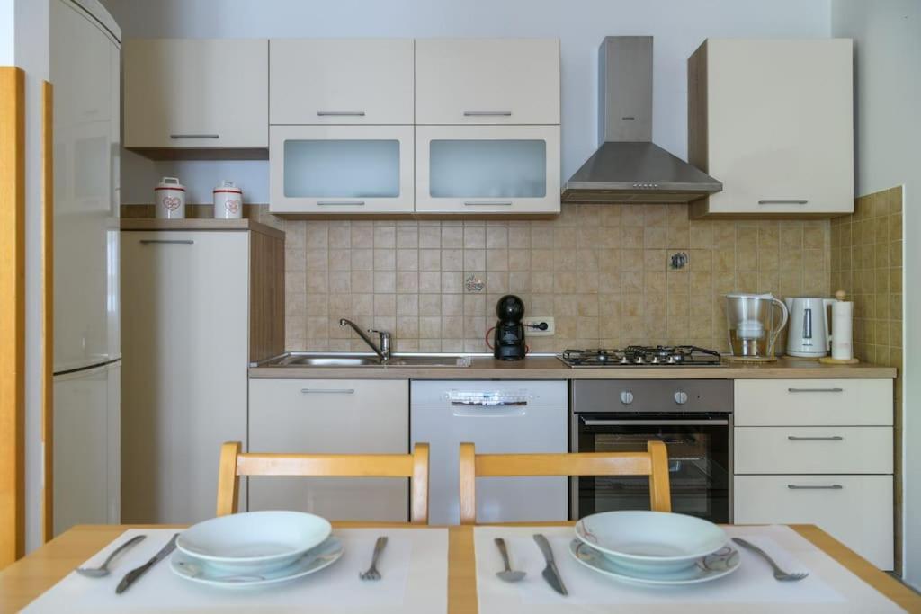 Apartment Sunce Pula Exterior foto